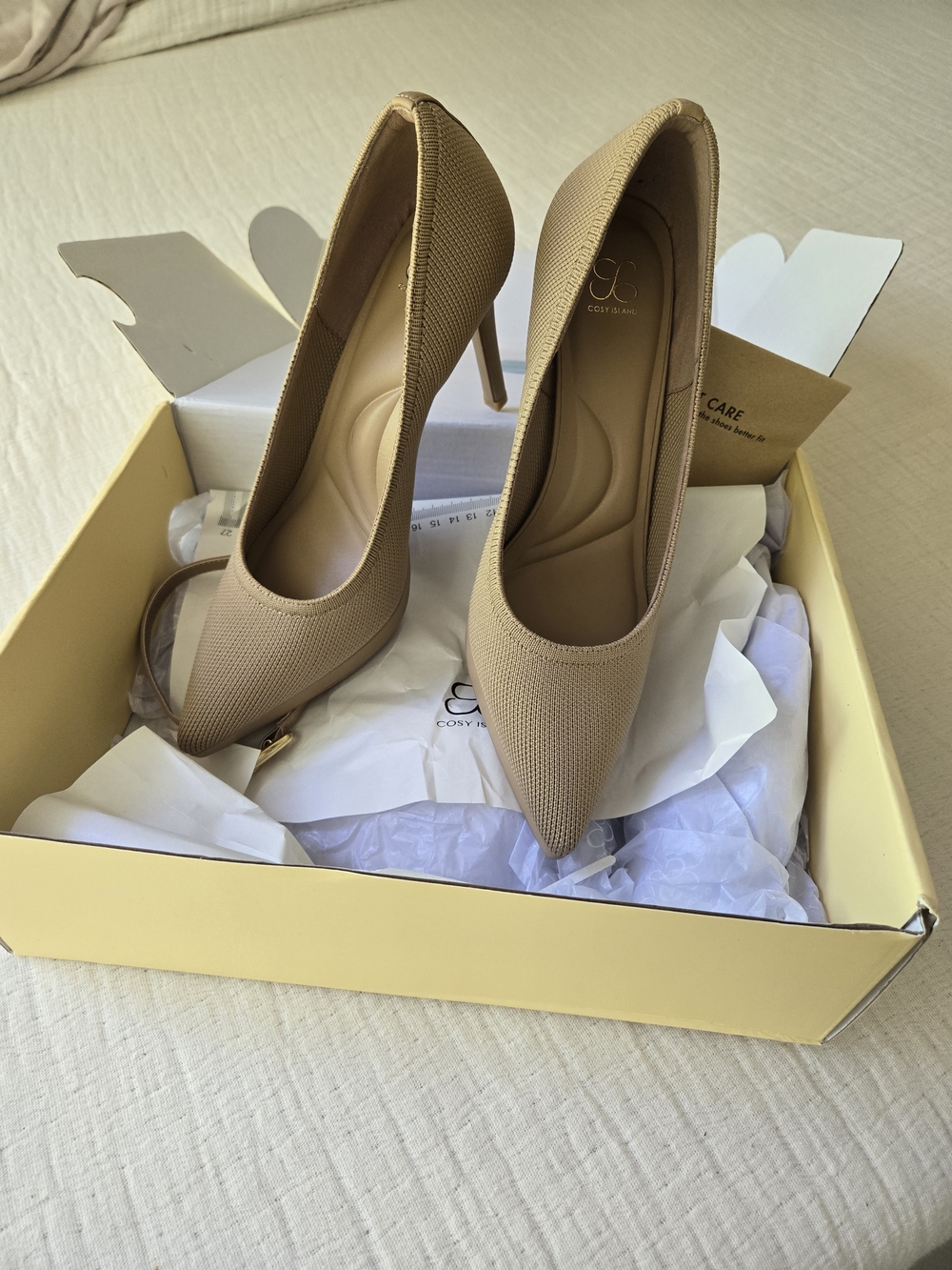 Cozy Island NEW nude Pumps